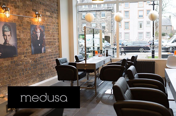 Cut & blow dry with highlights at Medusa – itison