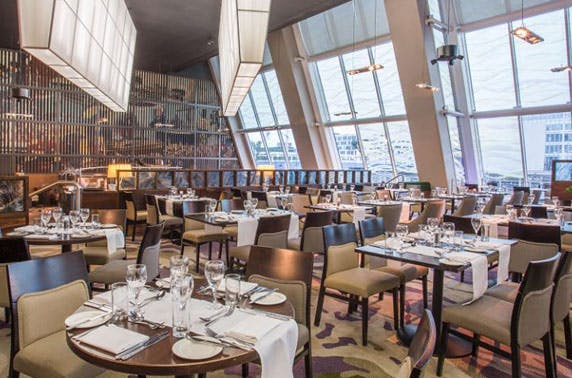 4* Crowne Plaza Prosecco afternoon tea
