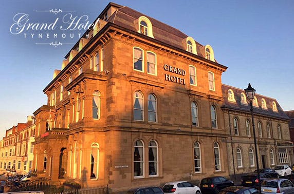 Tynemouth seafront escape - £69