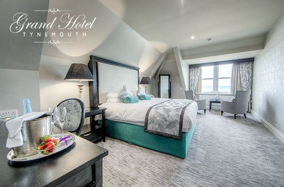 Tynemouth seafront escape - £69