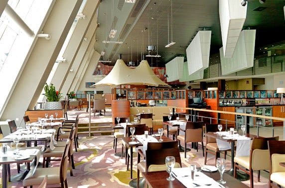 4* Crowne Plaza Prosecco afternoon tea
