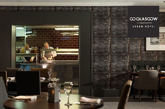 Glasgow stay with breakfast & Prosecco - £59