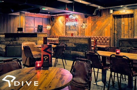 Sushi platter & drinks at Dive NQ